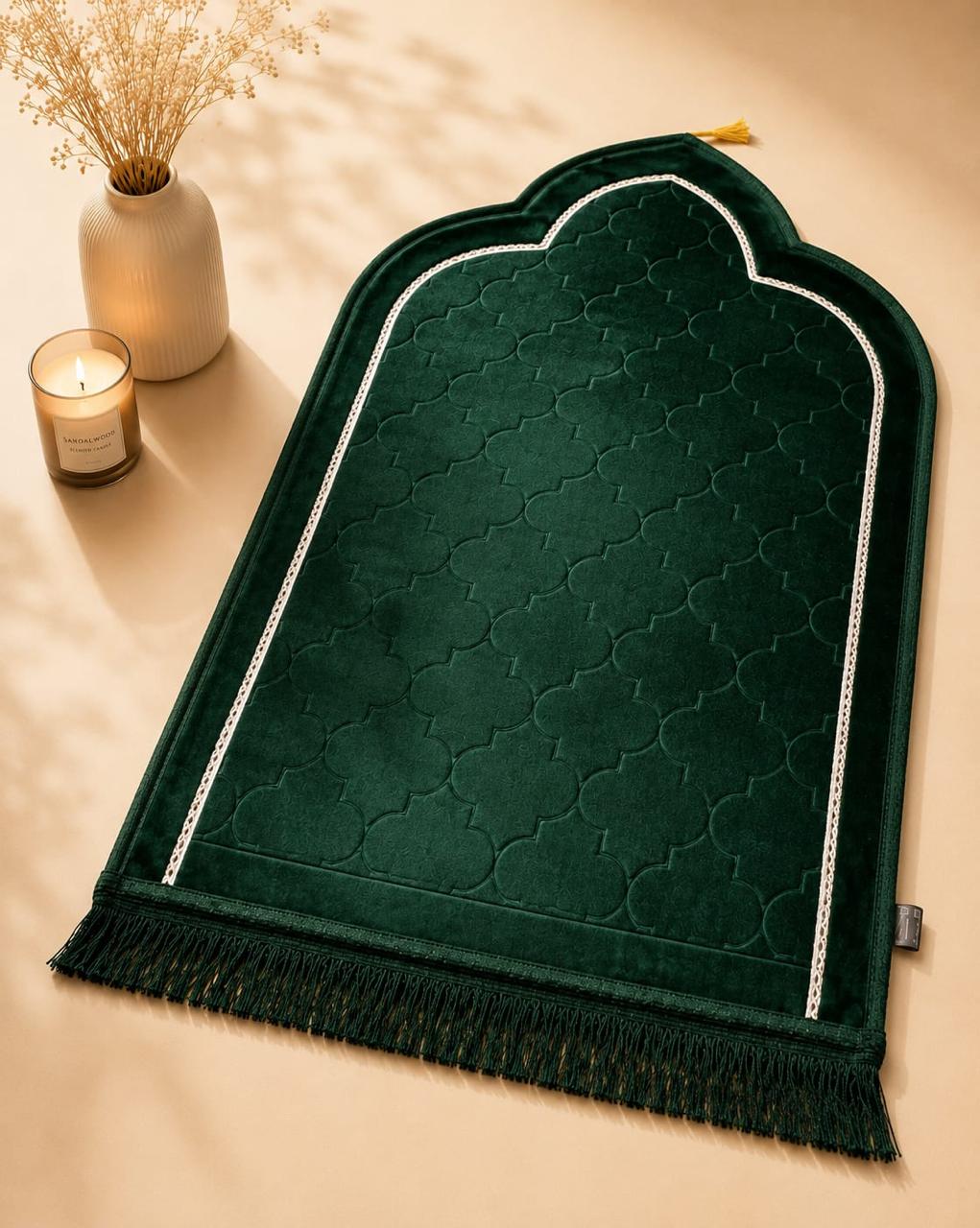 Thick Soft Velvet Islamic Prayer Rug | Moroccan Arch Design | Anti-Slip | 7 Colors
