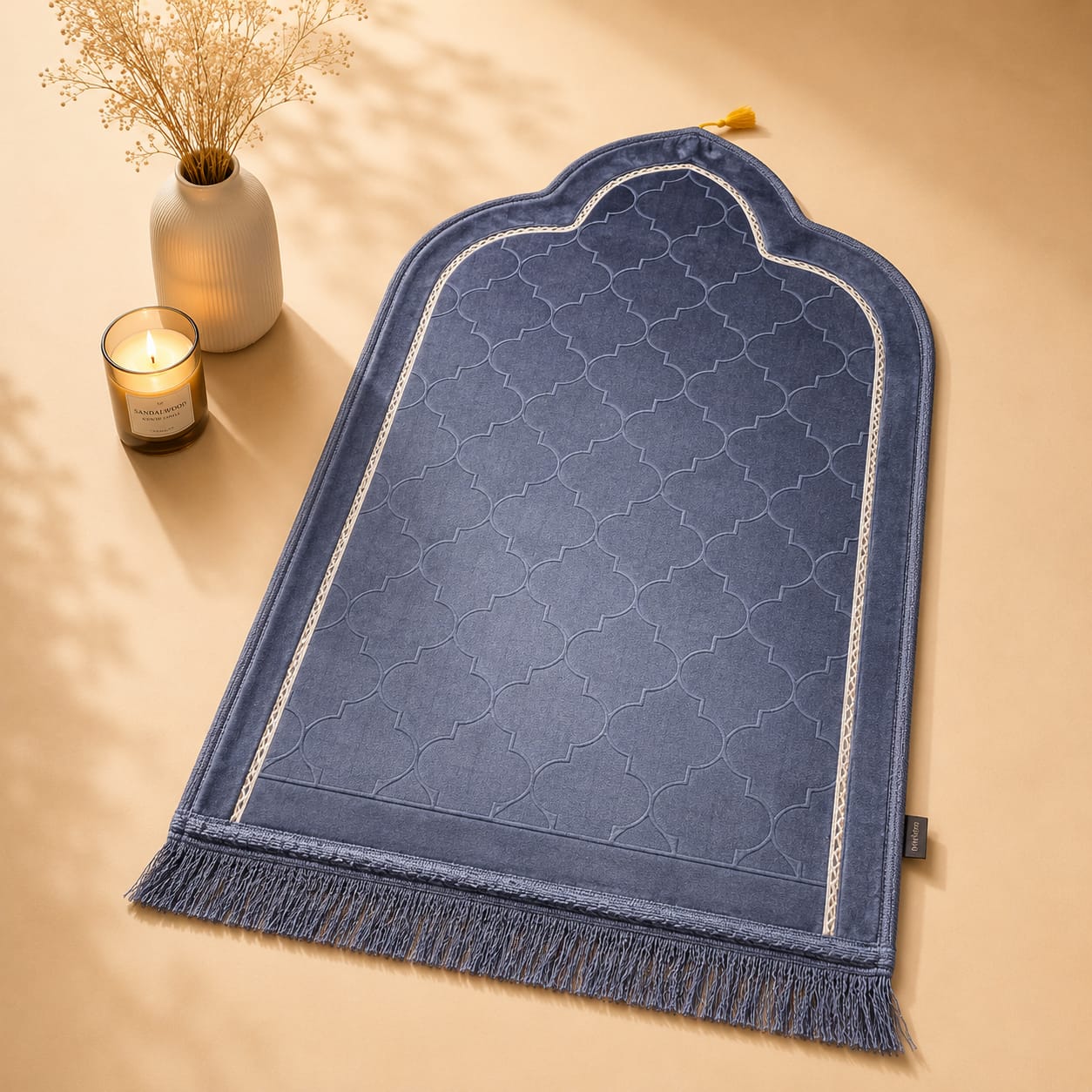 Thick Soft Velvet Islamic Prayer Rug | Moroccan Arch Design | Anti-Slip | 7 Colors